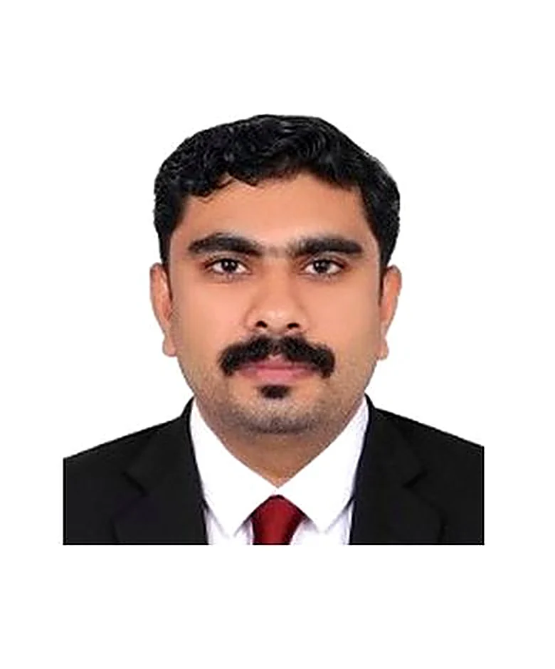 Husaif Mansoor, Finance Department Manager